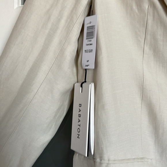 Aritzia Babaton viscose linen blend blazer in matte pearl - Picture 3 of 9